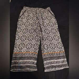 HEI HEI Anthropologie Cropped Pants Boho Print Size XSP Front and Back Pockets